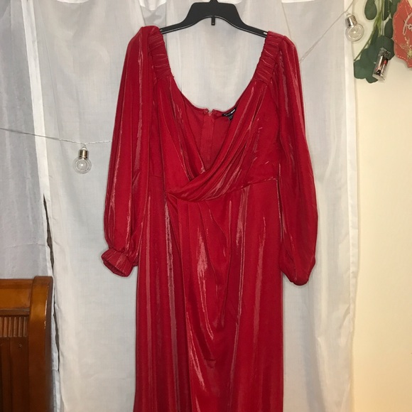 Going Out Maxi Dress - Picture 4 of 9